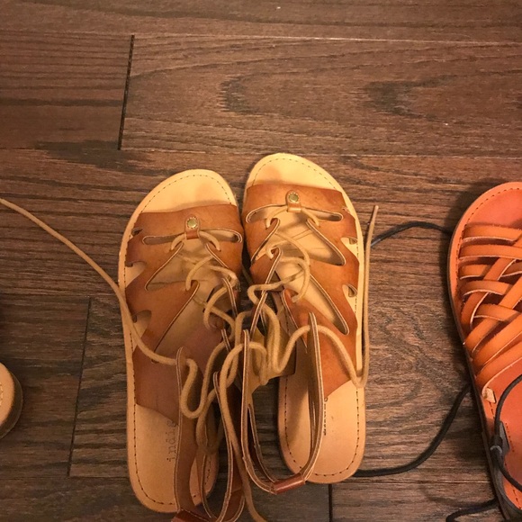 Gently worn shoes - Picture 8 of 8